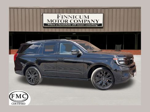 Used 2025 Ford Expedition Platinum w/ Stealth Appearance Package AWD/4WD image 1
