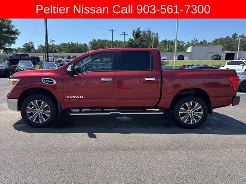 Used 2017 Nissan Titan SL AWD/4WD image 6