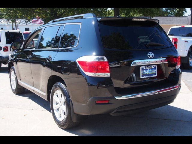 Used 2012 Toyota Highlander SE w/ Tow Pkg AWD/4WD image 3