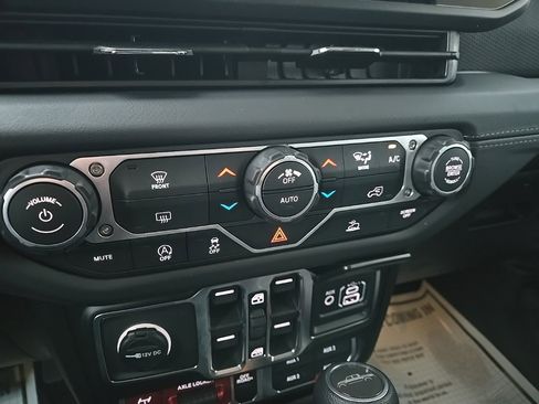 New 2026 Jeep Gladiator Mojave image 61