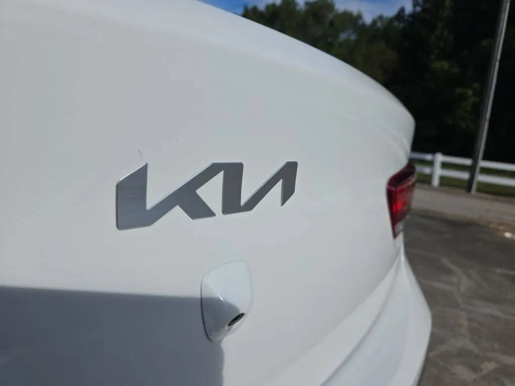 Used 2023 Kia Rio S w/ Technology Package FWD image 10