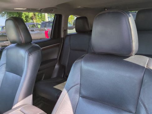 Used 2016 Toyota Highlander Limited FWD image 8