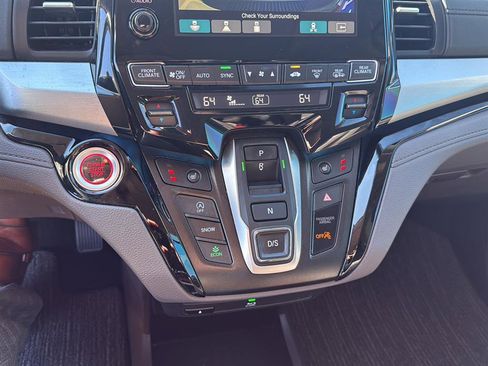 Used 2023 Honda Odyssey Touring image 6