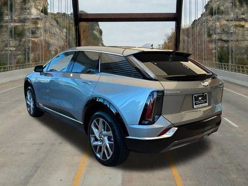 New 2026 Cadillac Optiq Luxury 1 w/ LPO, Floor Liner Package AWD/4WD image 5