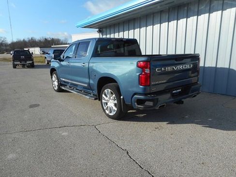 Used 2024 Chevrolet Silverado 1500 High Country w/ High Country Premium Package image 3