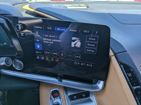 Used 2022 Chevrolet Corvette Stingray Preferred Cpe w/ Z51 Performance Package RWD image 18