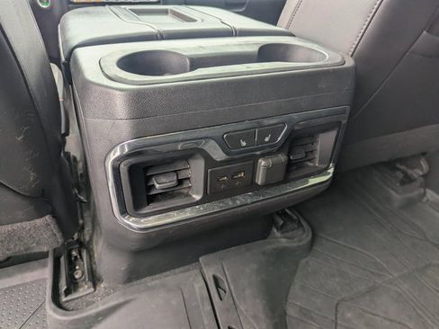 Used 2021 Chevrolet Silverado 1500 High Country w/ Technology Package image 32