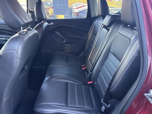 Used 2019 Ford Escape Titanium w/ U9j03 - Titanium Tow Package image 9