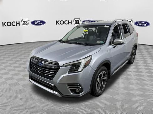 Used 2024 Subaru Forester Touring w/ POP Package 3 AWD/4WD image 3