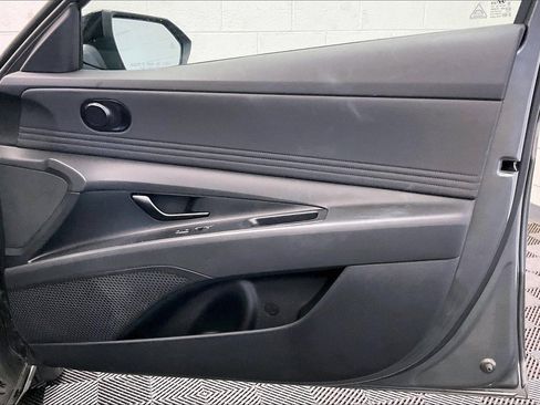 Used 2025 Hyundai Elantra Sport image 20