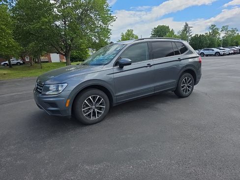 Used 2021 Volkswagen Tiguan S FWD image 3