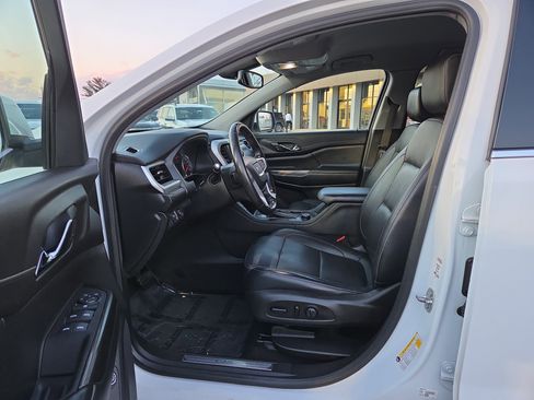 Used 2019 GMC Acadia SLT image 15