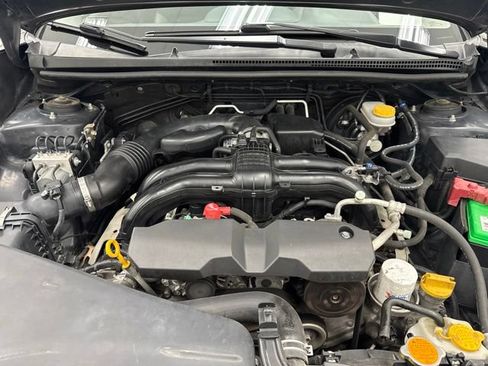 Used 2017 Subaru Crosstrek 2.0i Premium w/ Moonroof Package AWD/4WD image 37