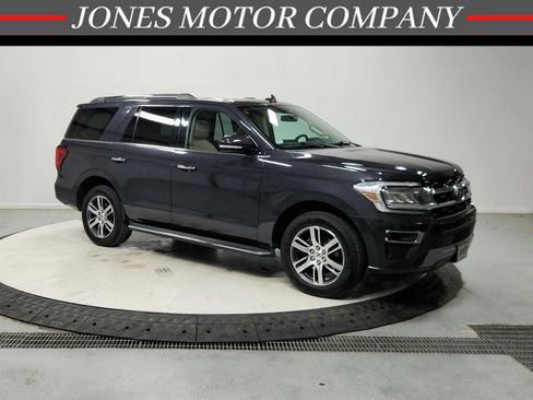 Used 2022 Ford Expedition Limited RWD image 1
