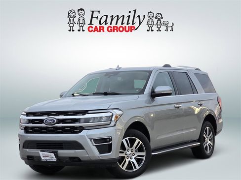 Used 2023 Ford Expedition Limited image 1