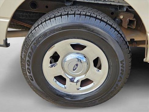 Used 2007 Ford F150 XLT image 25