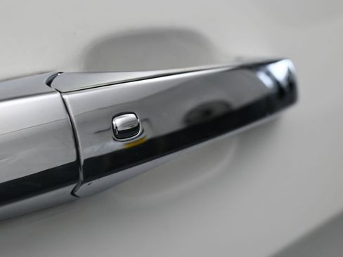 Used 2020 Jeep Grand Cherokee Overland image 46