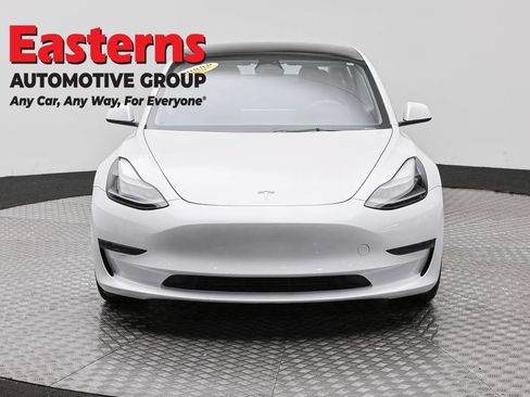 Used 2023 Tesla Model 3 Standard Range RWD image 2