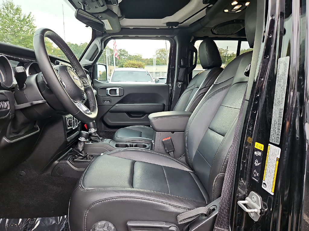 Used 2021 Jeep Wrangler Unlimited Sahara AWD/4WD image 14