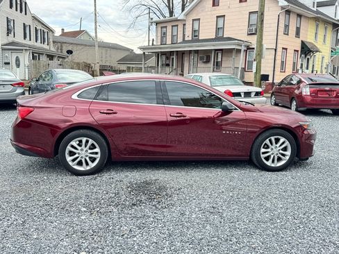 Used 2016 Chevrolet Malibu LT w/ Leather Package FWD image 8