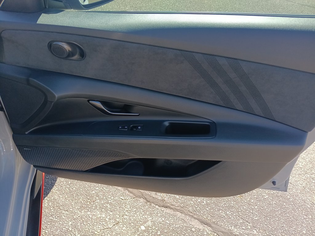 Used 2023 Hyundai Elantra N FWD image 28