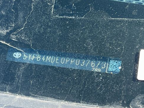 Used 2023 Toyota Corolla LE image 21