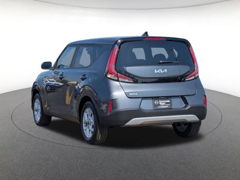 Used 2025 Kia Soul LX FWD image 7