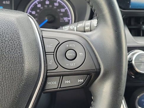 Used 2021 Toyota Venza LE AWD/4WD image 21