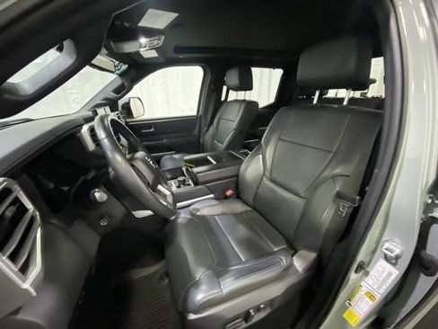 Used 2024 Toyota Tundra Platinum image 10