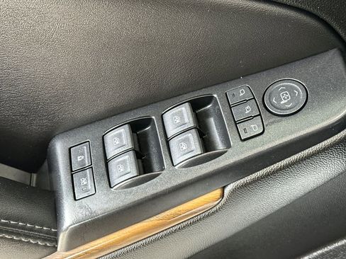 Used 2020 GMC Yukon XL Denali RWD image 13