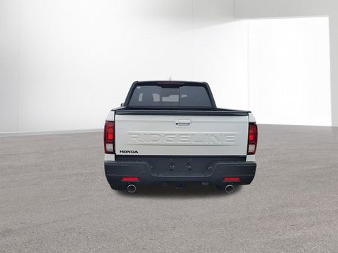New 2026 Honda Ridgeline Black Edition image 8
