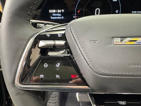 New 2026 Cadillac Lyriq V image 17