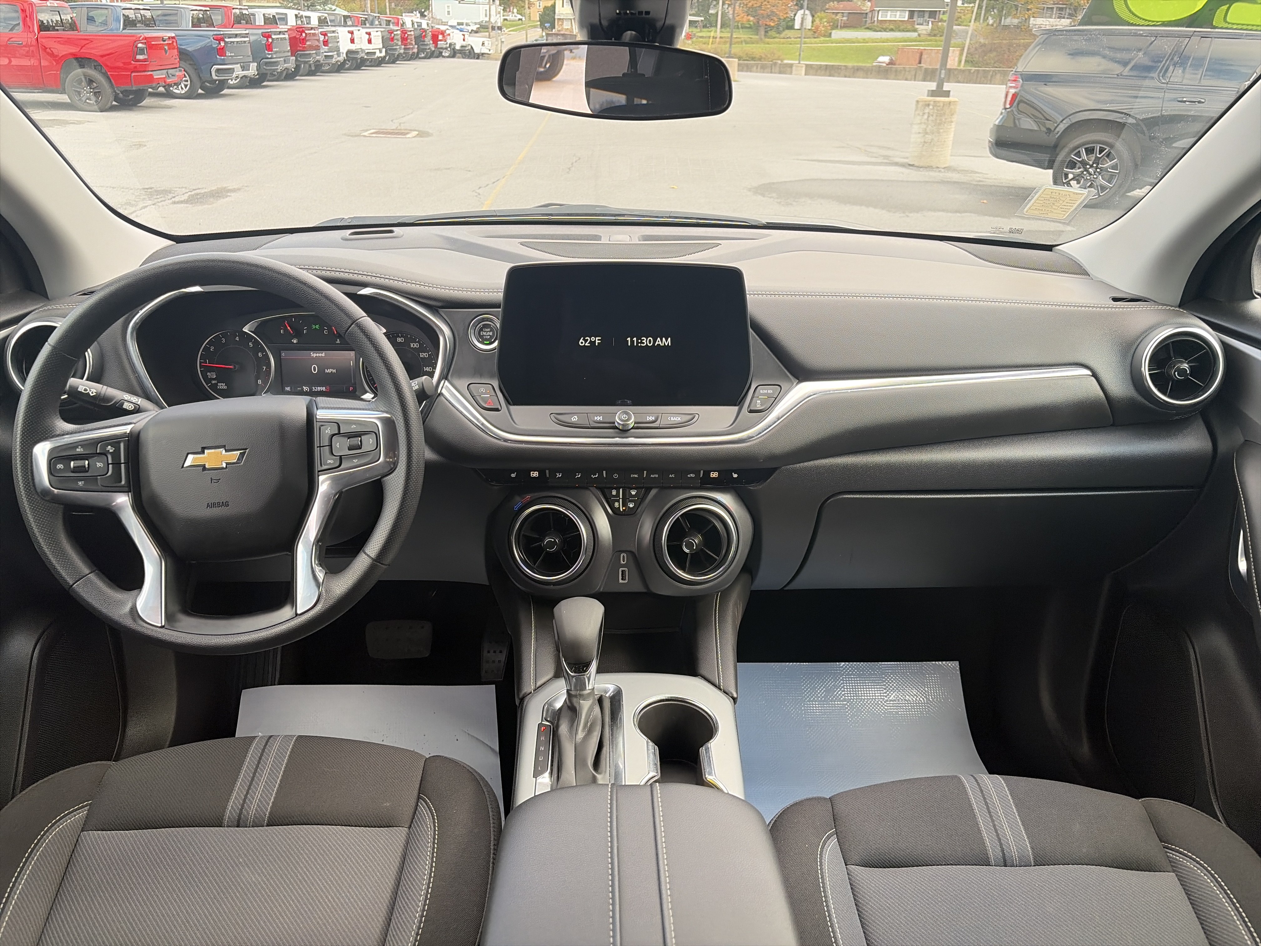 Used 2025 Chevrolet Blazer LT AWD/4WD image 6