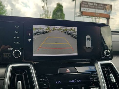 Certified 2022 Kia Sorento SX FWD image 24