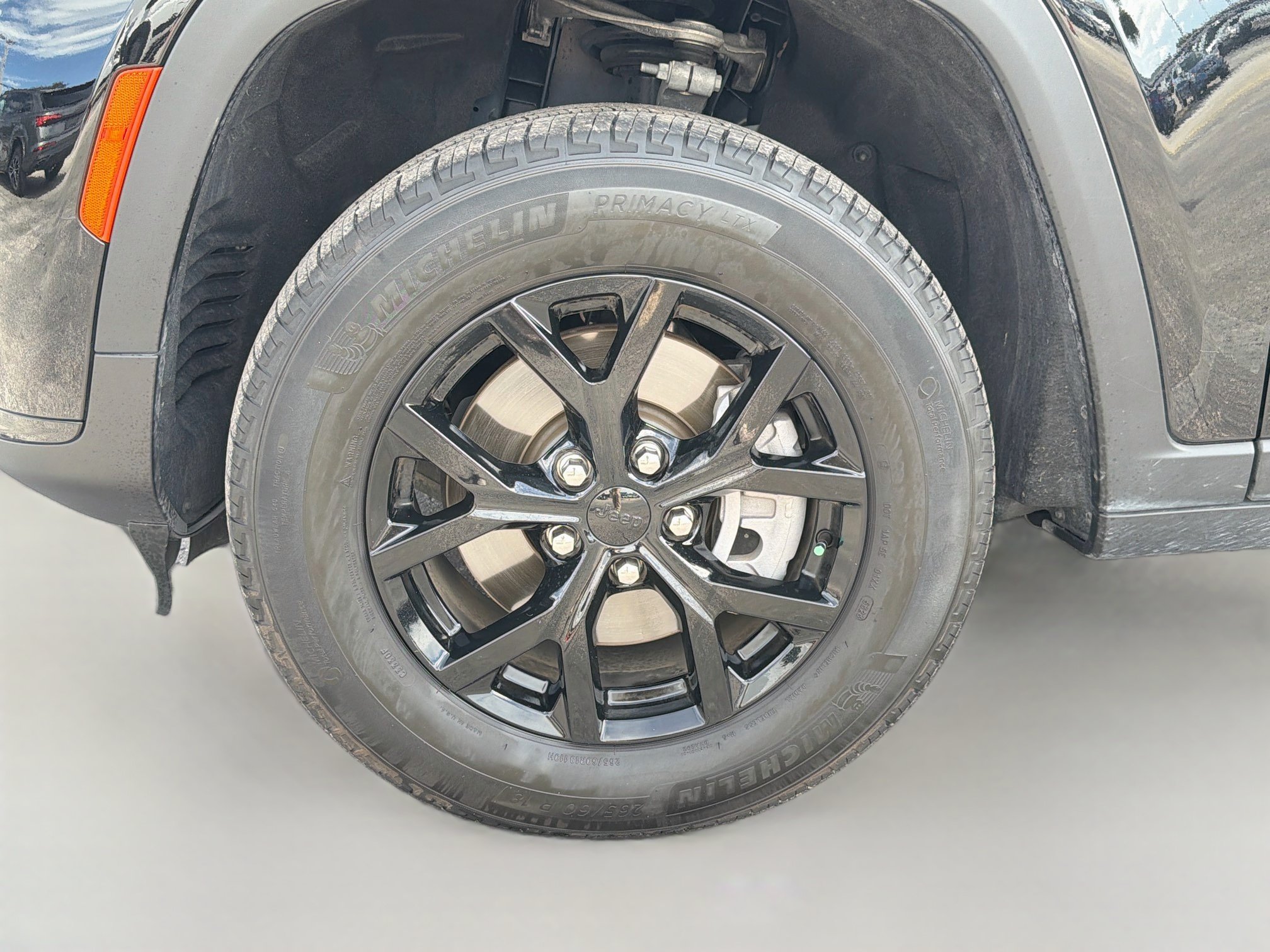Used 2024 Jeep Grand Cherokee L Laredo AWD/4WD image 41