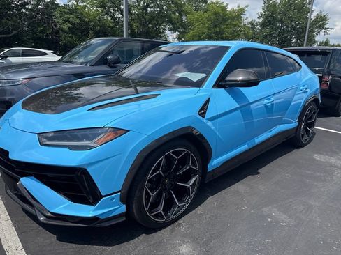 Used 2024 Lamborghini Urus Performante AWD/4WD image 1