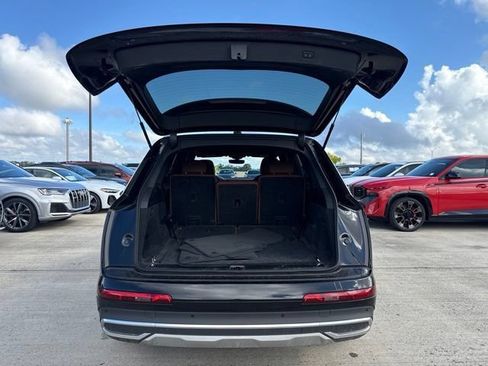 Used 2023 Audi Q7 3.0T Premium Plus w/ Premium Plus Package AWD/4WD image 9