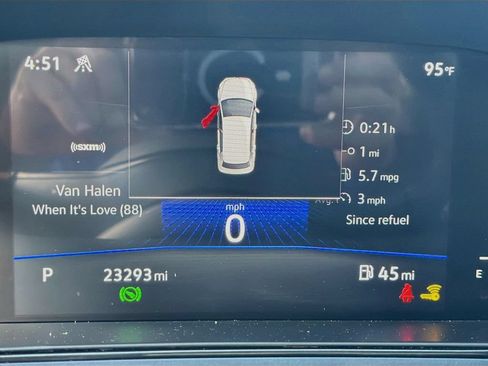 Used 2023 Volkswagen Taos SE w/ Panoramic Sunroof Package AWD/4WD image 11