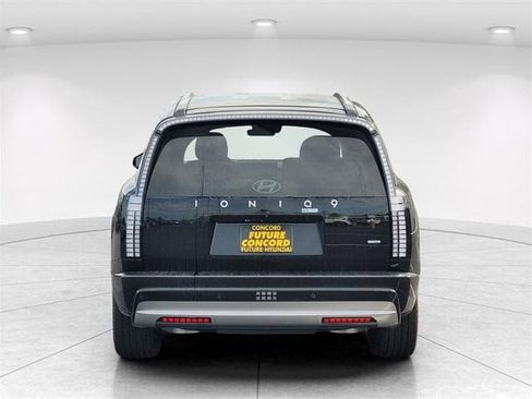 New 2026 Hyundai Ioniq 9 SEL image 4