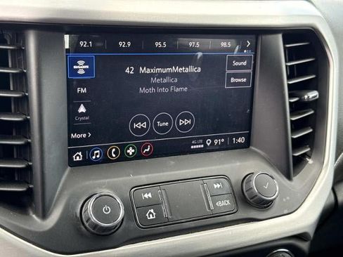 Used 2022 GMC Acadia SLE w/ Driver Convenience Package FWD image 19