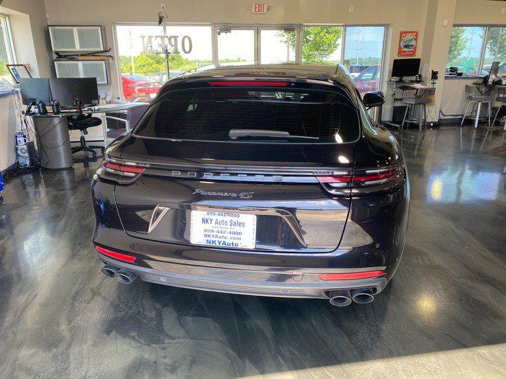 Used 2018 Porsche Panamera 4S AWD/4WD image 6
