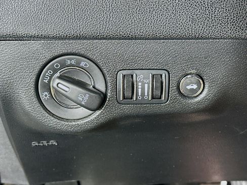Used 2022 Chrysler 300 S RWD image 17