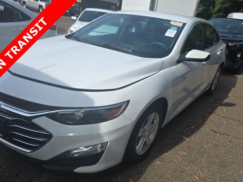 Used 2023 Chevrolet Malibu LS w/ Driver Confidence Package FWD image 1