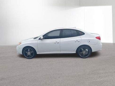 Used 2010 Hyundai Elantra GLS image 8