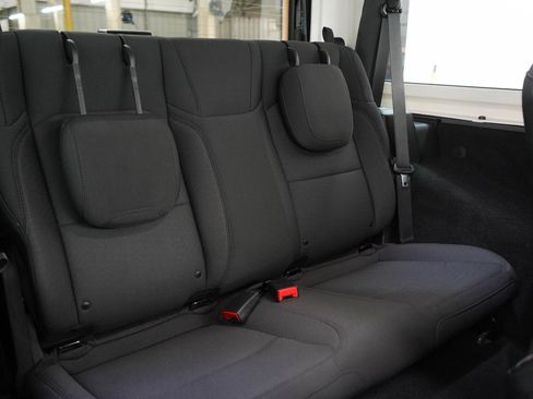 Used 2023 Jeep Wrangler Sport AWD/4WD image 12