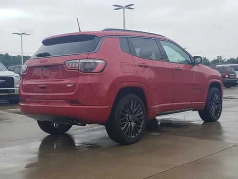 Used 2022 Jeep Compass Limited AWD/4WD image 4