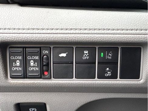 Used 2019 Honda Odyssey EX-L image 19