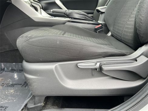 Used 2024 Mitsubishi Eclipse Cross Black Edition image 10