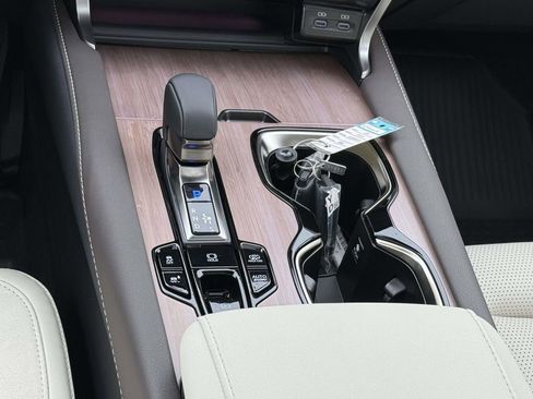 Used 2025 Lexus RX 450h Luxury w/ Convenience Package image 20