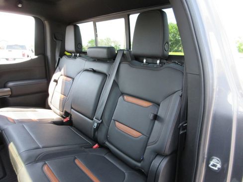 Used 2021 GMC Sierra 1500 AT4 w/ AT4 Value Package AWD/4WD image 26